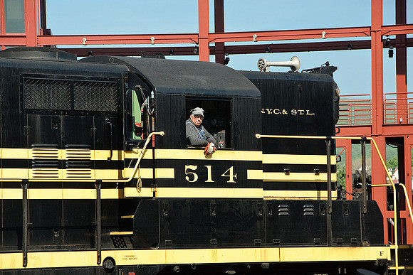 Roundhouse & Turntable