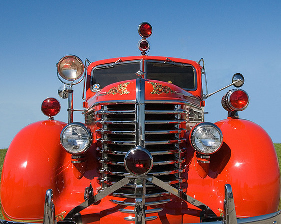 1941 Reo Diamond-T Pumper